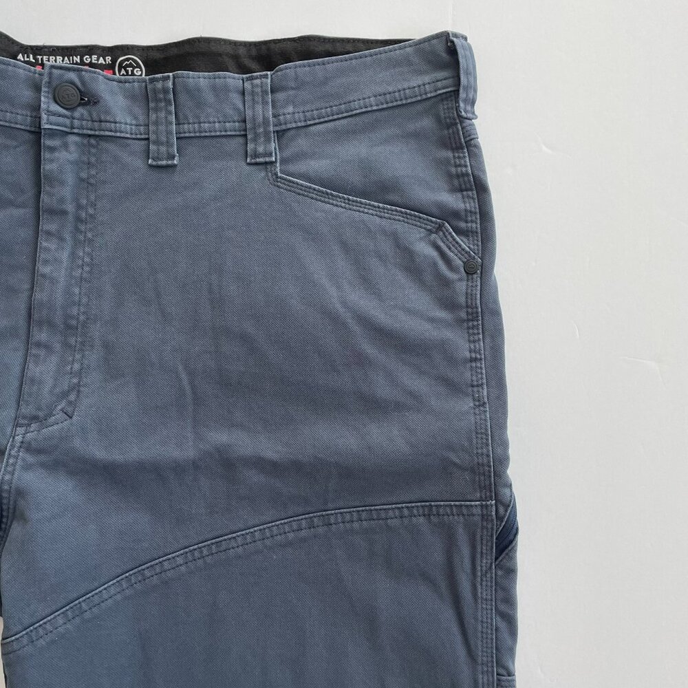Wrangler All Terrain Gear Men's Shorts Navy Blue Size 44 Regular NWOT - Picture 7 of 11